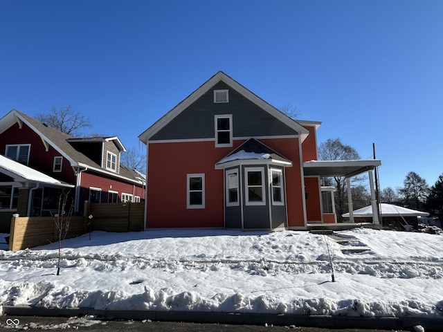 view of front of property