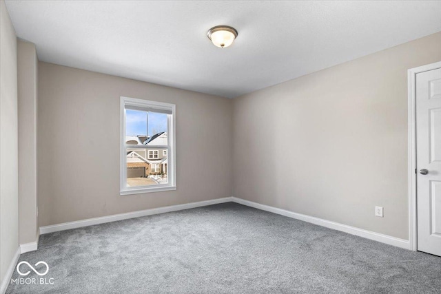 view of carpeted spare room