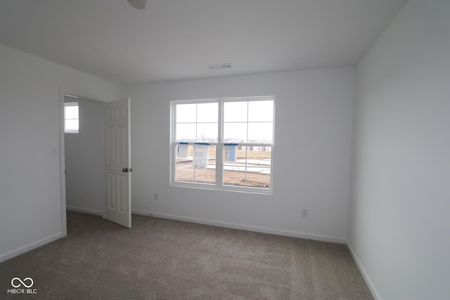 unfurnished bedroom featuring carpet floors