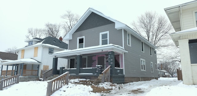 view of front facade featuring a porch