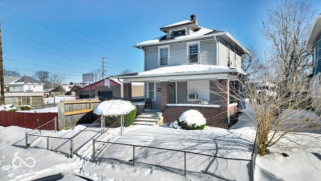 view of front of property featuring a porch