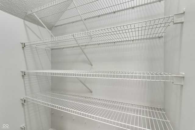 4652 Kimmeridge Ln, Indianapolis, IN 46254 - view of pantry