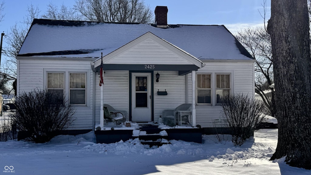 view of front of house featuring covered porch