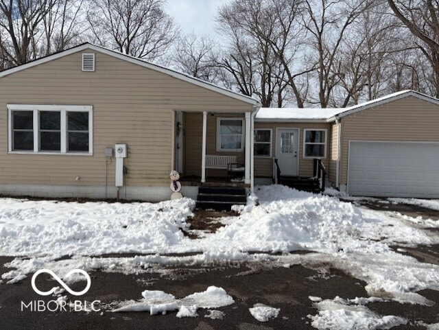 view of front facade with a garage