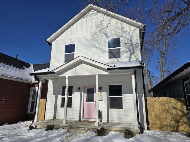 view of front of home featuring a porch