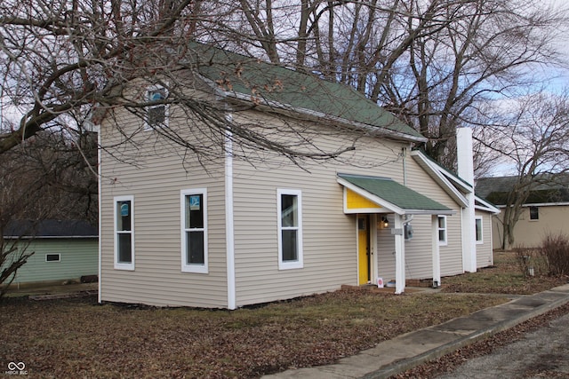 view of front of property