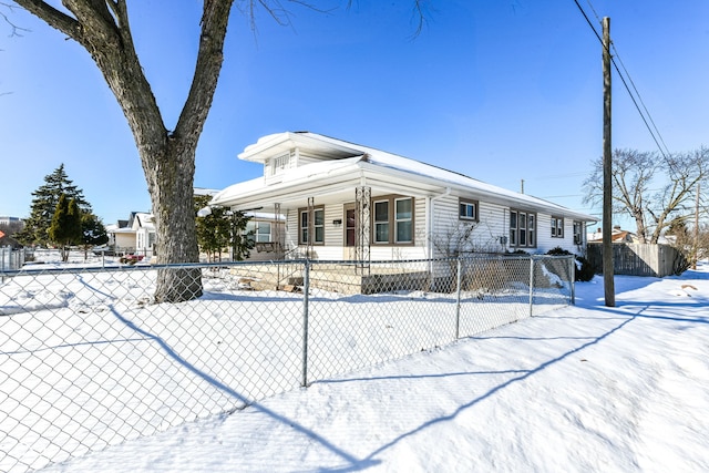 view of front of house