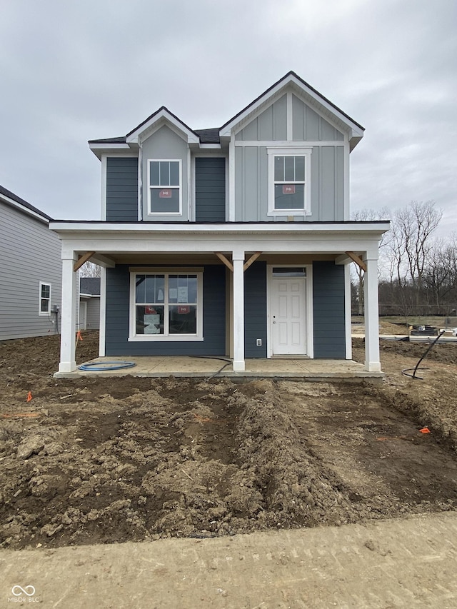 view of front of house featuring a porch