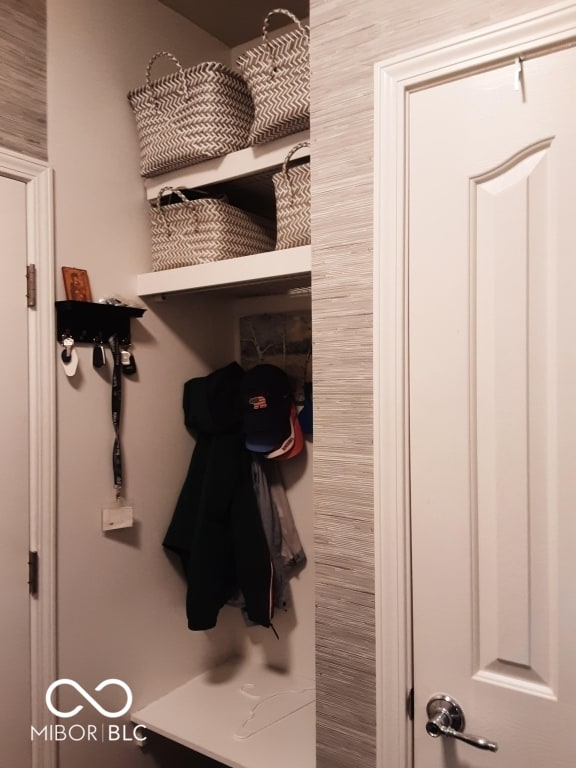 view of mudroom