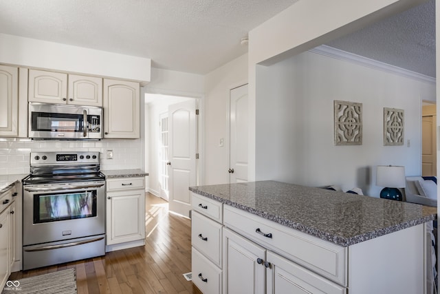 30 Village Ct, Zionsville, IN 46077 - photo 11