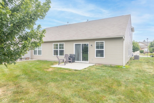 1226 Arlington Dr, Greenfield, IN 46140 - rear view of house with a patio area and a yard