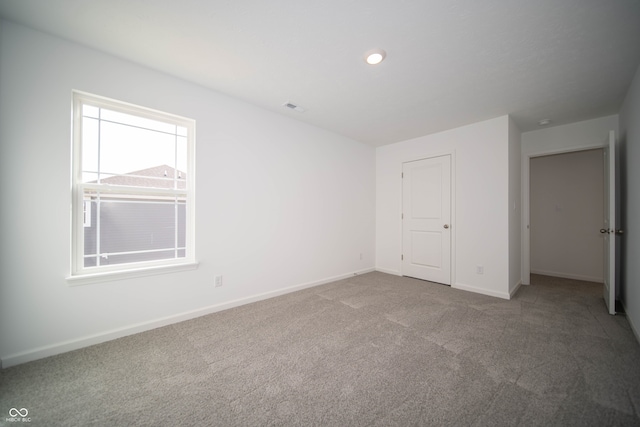 unfurnished bedroom featuring carpet floors