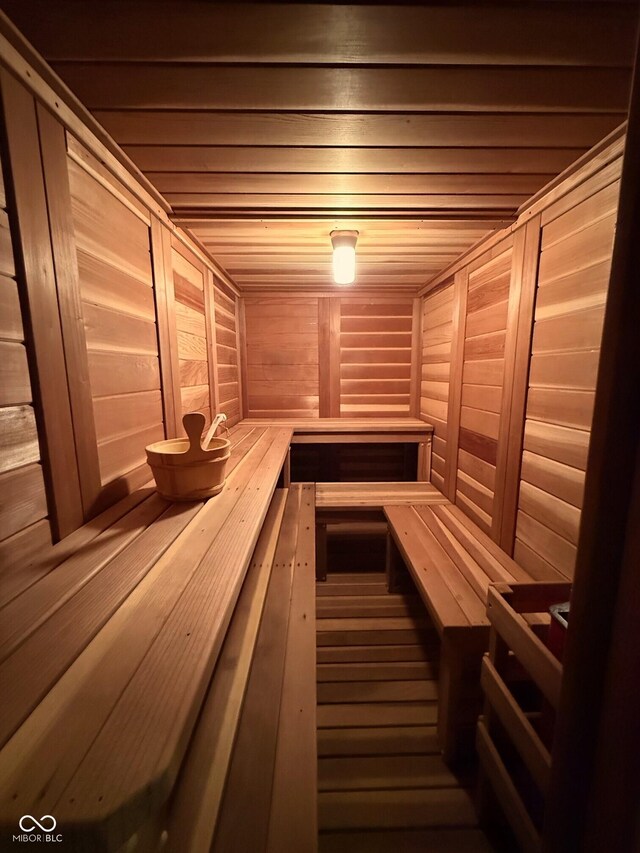 view of sauna / steam room