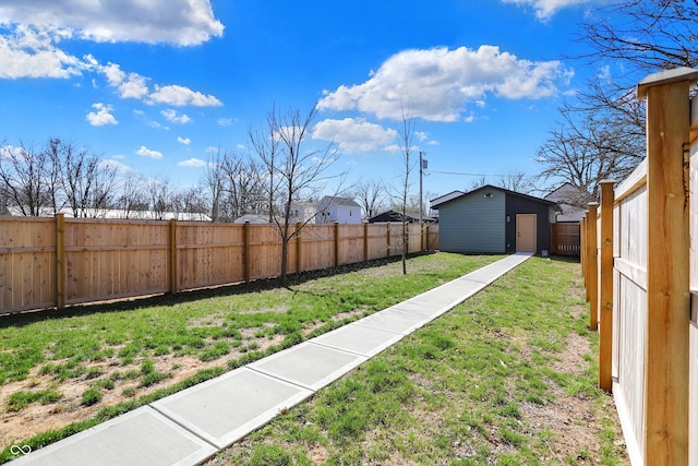 1656 Roosevelt Ave, Indianapolis, IN 46218 - view of yard with a fenced backyard and an outdoor structure