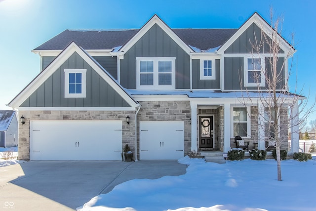 view of front of house featuring a garage