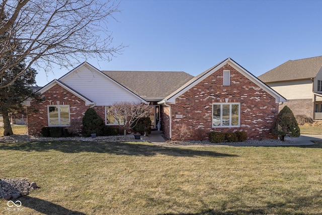 front of property featuring a front lawn