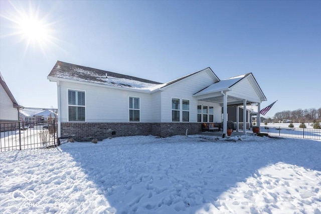 view of front of home featuring covered porch