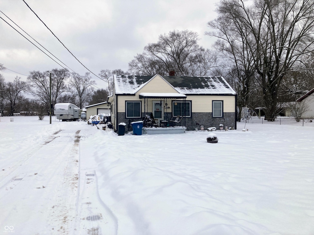 view of front of property