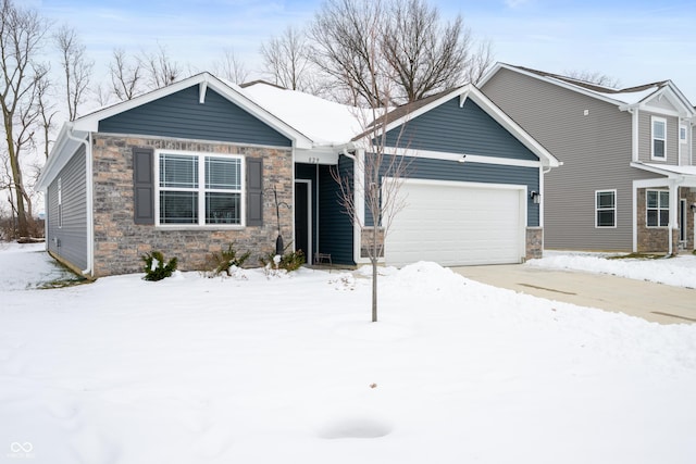 view of front facade with a garage