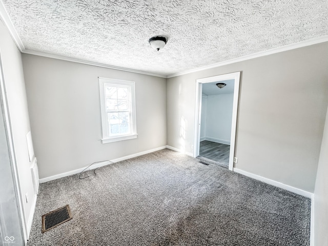 unfurnished room featuring carpet floors and crown molding