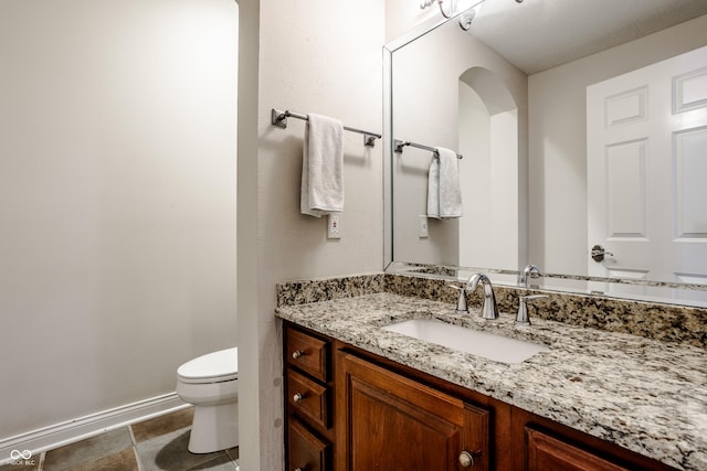 8526 Oakmont Ln, Indianapolis, IN 46260 - bathroom featuring vanity and toilet