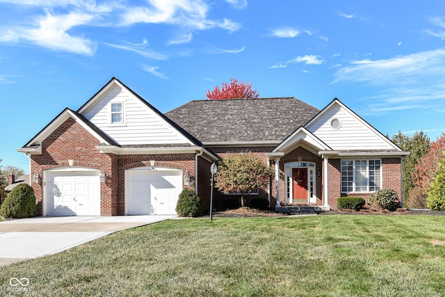 view of front property featuring a front yard