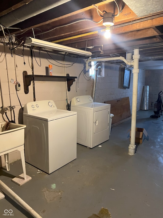 basement with washer and dryer