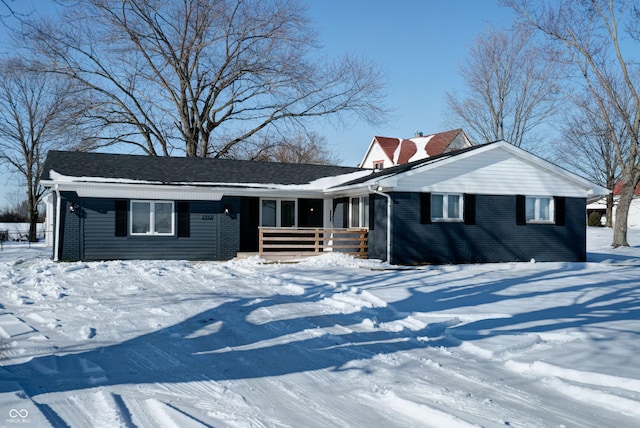 view of front of home featuring covered porch