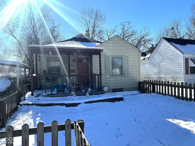 view of front facade featuring a porch