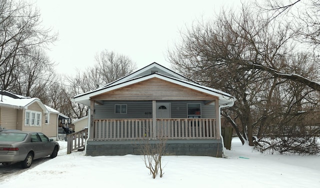 bungalow featuring covered porch