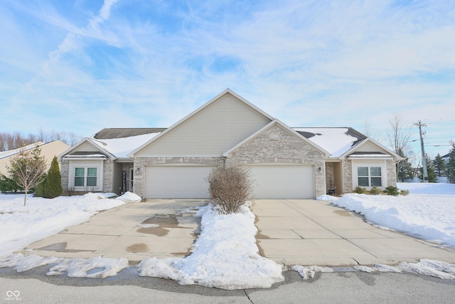 view of front facade featuring a garage