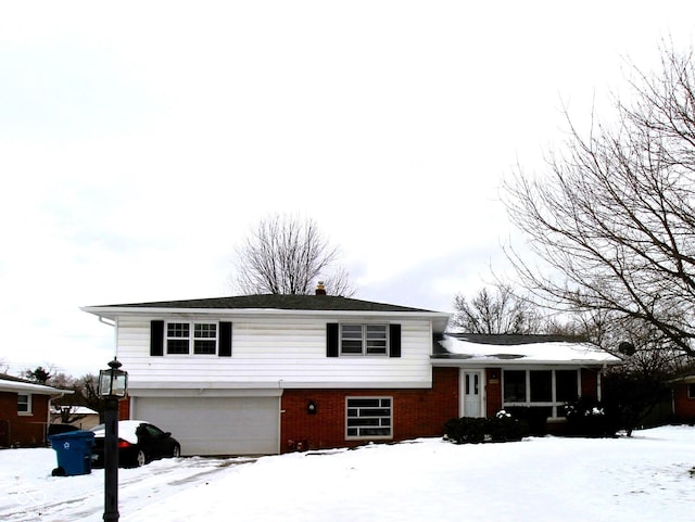 view of front facade with a garage