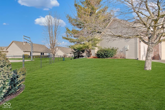 5230 Berkshire S Blvd, Greenwood, IN 46142 - view of yard