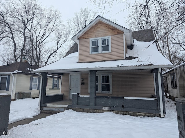 bungalow-style house with covered porch