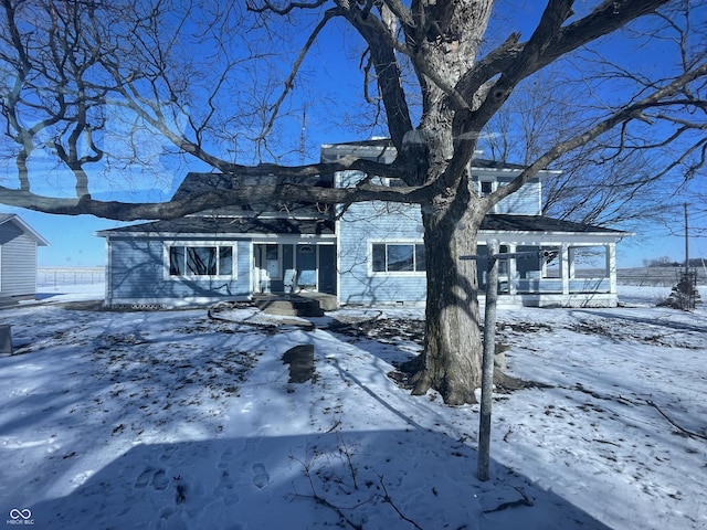 view of front facade featuring covered porch