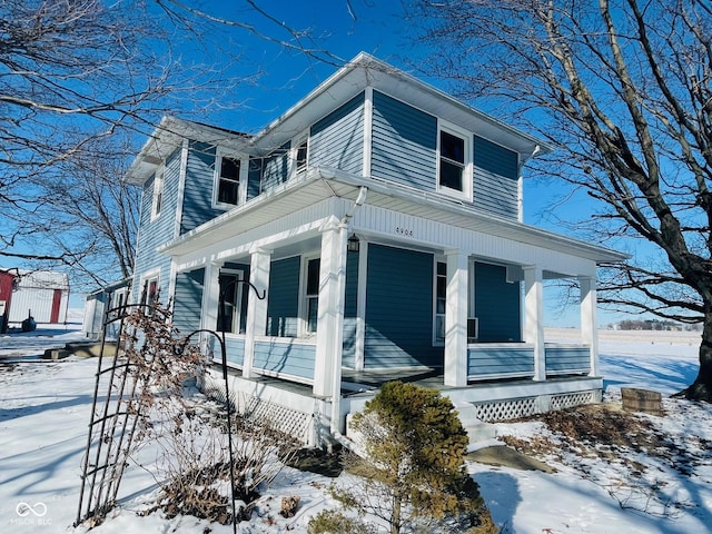 view of front of house featuring a porch