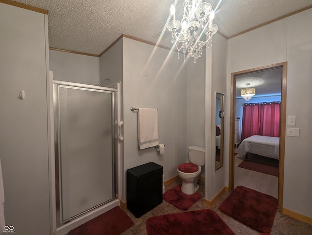 bathroom featuring ornamental molding, an enclosed shower, a textured ceiling, and a notable chandelier