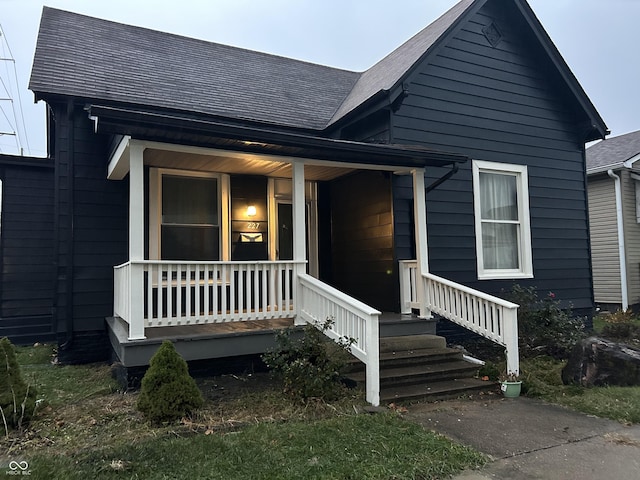 view of front facade with a porch