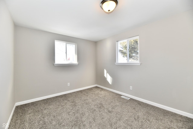 view of carpeted spare room