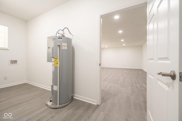 303 Doe Creek Dr, Cloverdale, IN 46120 - utility room featuring water heater