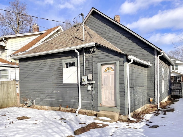 view of front of property