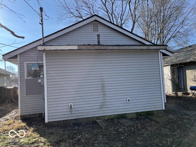 1610 Hoefgen St, Indianapolis, IN 46203 - view of garage