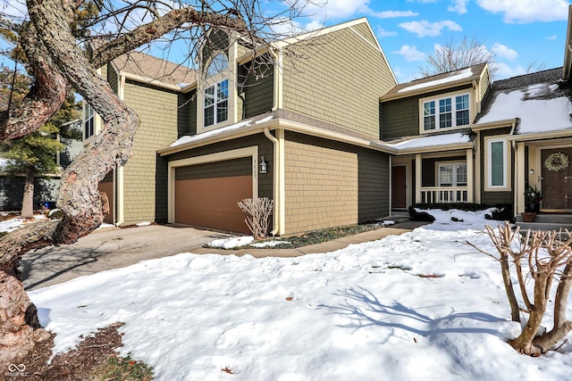 view of front facade with a garage