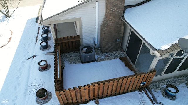 exterior details featuring cooling unit