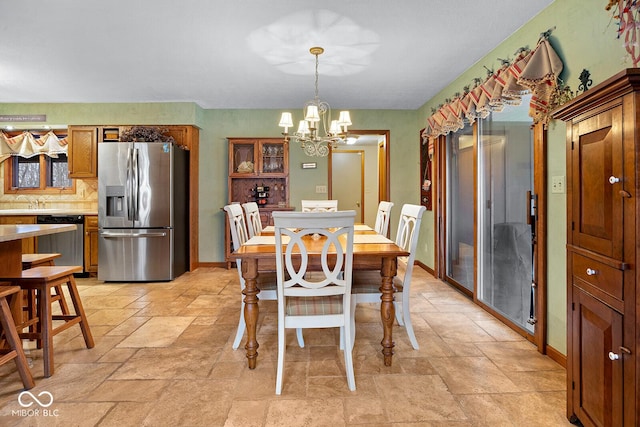 dining room with an inviting chandelier