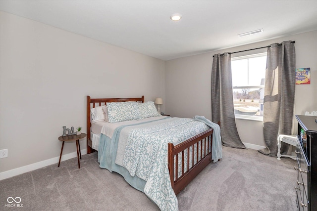 bedroom with carpet flooring