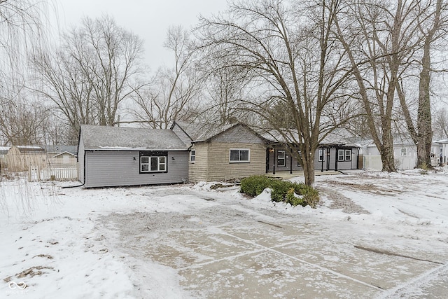 view of front of property