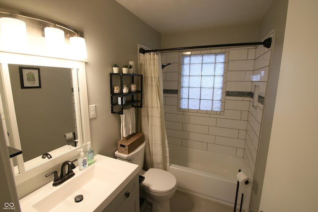 full bathroom with shower / tub combo with curtain, toilet, and vanity