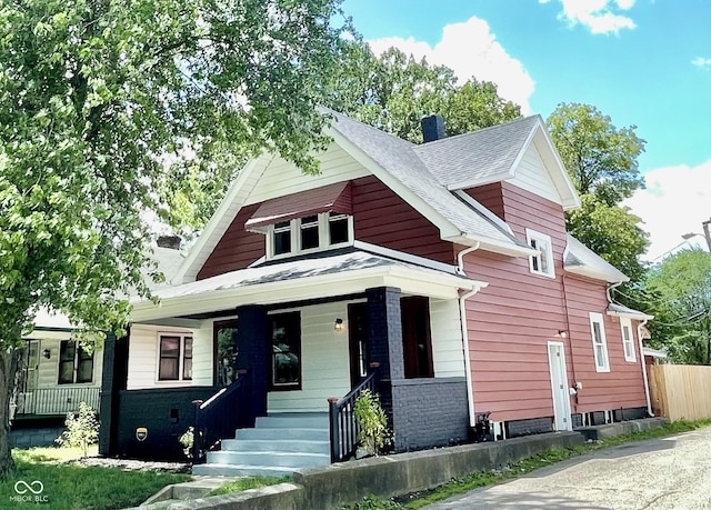 view of front facade with covered porch