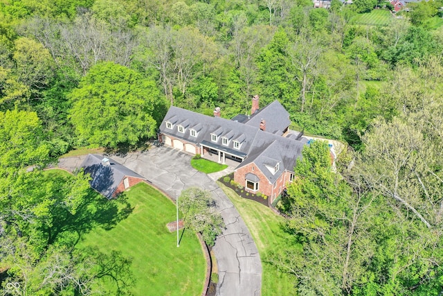 8602 Frontgate Ln, Indianapolis, IN 46256 - aerial view of property and surrounding area with a heavily wooded area